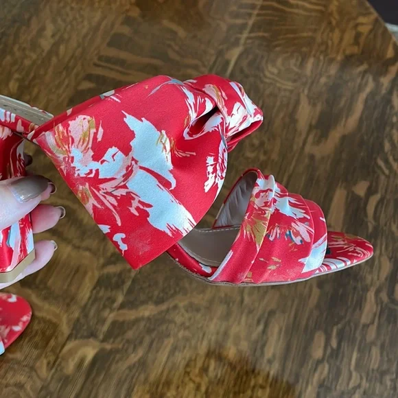 Lewit Rosa Floral Bow Mule - Picture 9 of 11